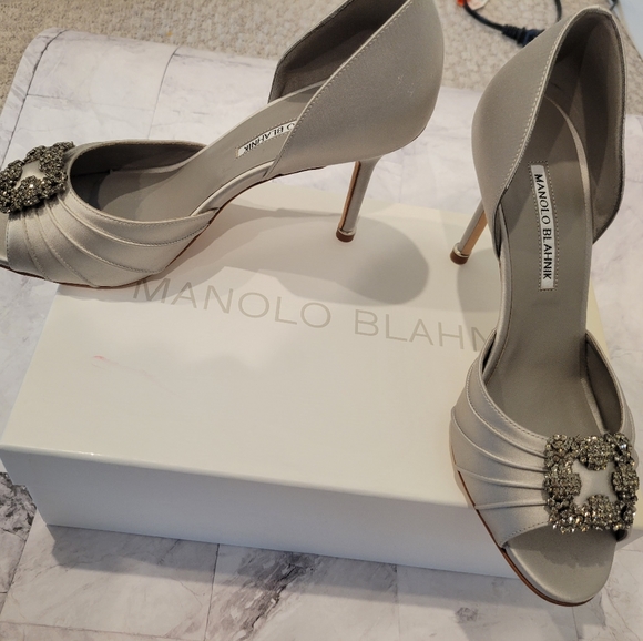 Brand new Manolo Blahnik open toe pumps - Picture 7 of 7